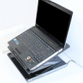 10 &quot;-17&quot; Notebook Laptop Stand mit 4 Anschlüssen USB2.0 Hub